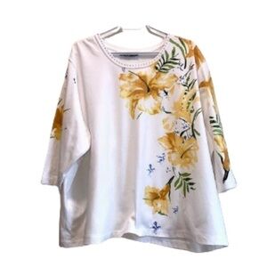 Penningtons floral T-Shirt Size 4X